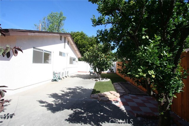 Building Photo - 140 N Earle St