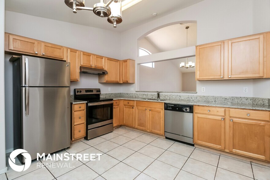 Building Photo - 11185 W El Caminito Dr