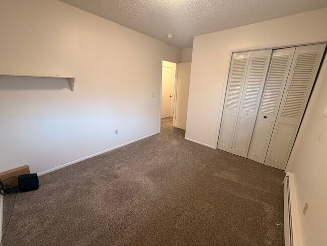 Building Photo - A beautiful and spacious (4) Bedroom home has what you need!