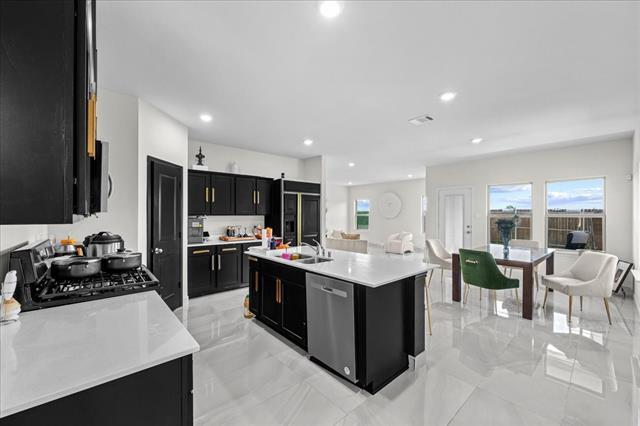 Building Photo - 1506 Callaway Dr