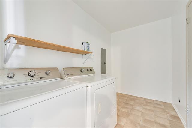 Building Photo - 6518 Woodchuck Dr