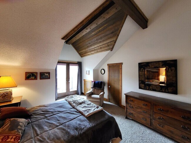 Building Photo - Winter Seasonal Rental- Chateau Acadian 108