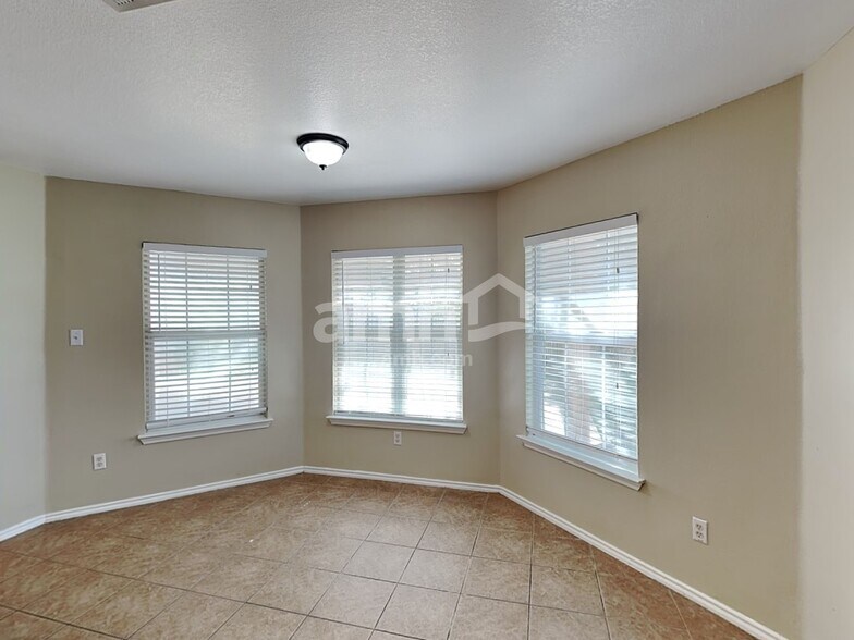 Building Photo - 4407 Cisco Valley Dr