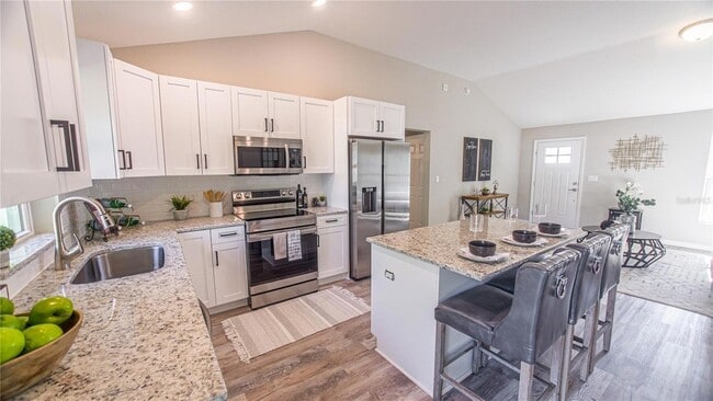 Building Photo - 44 Water Track Dr