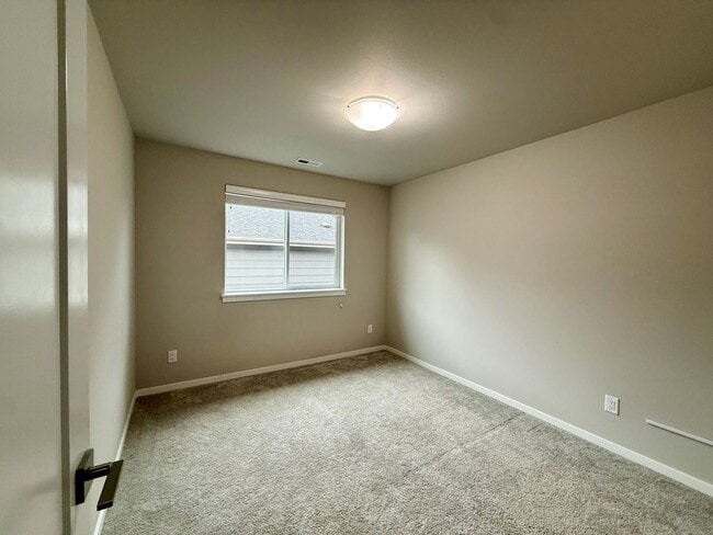 Building Photo - Renton Home
