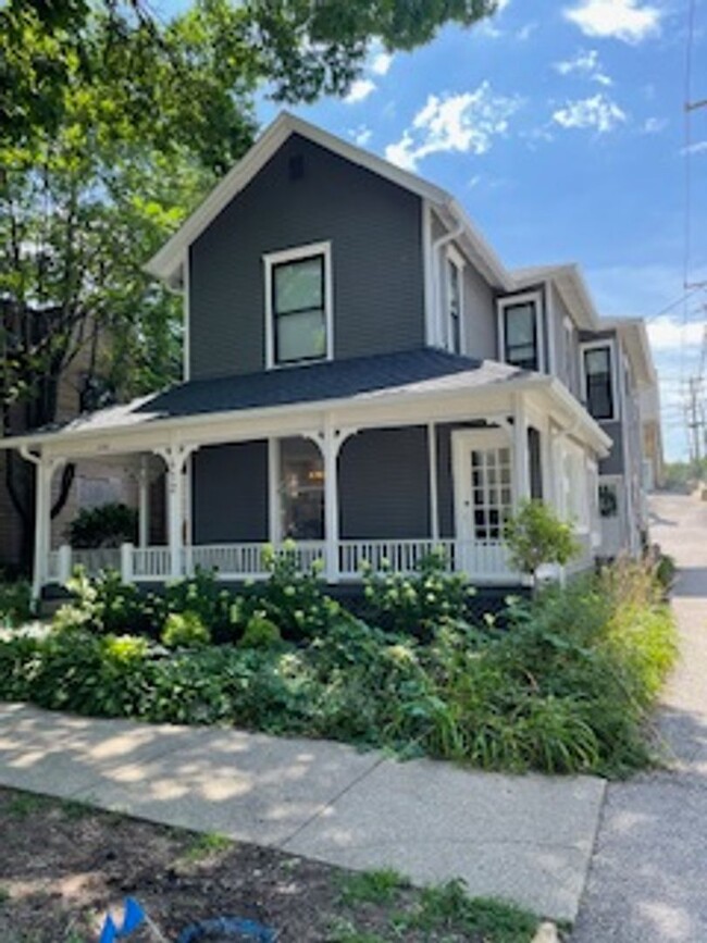 Primary Photo - 412 E 4th St