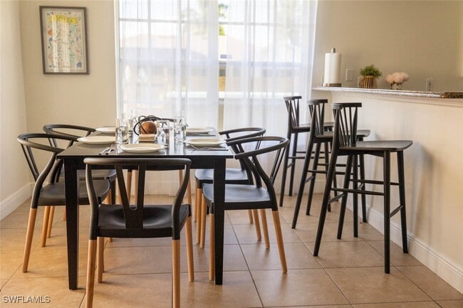 Building Photo - 207 SE 22nd St