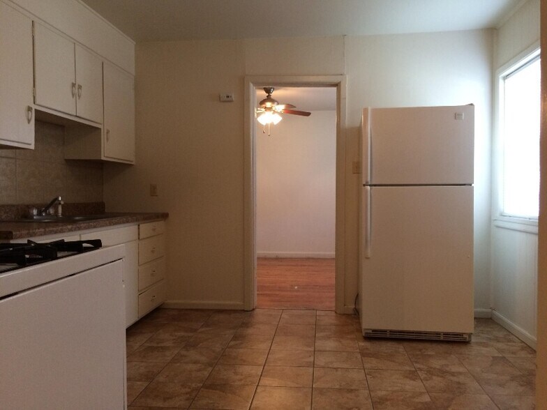 Primary Photo - 805 27th St