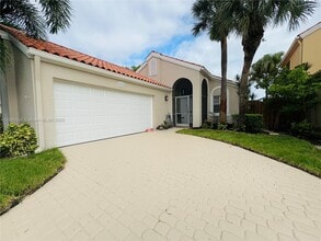 Building Photo - 13174 La Lique Ct