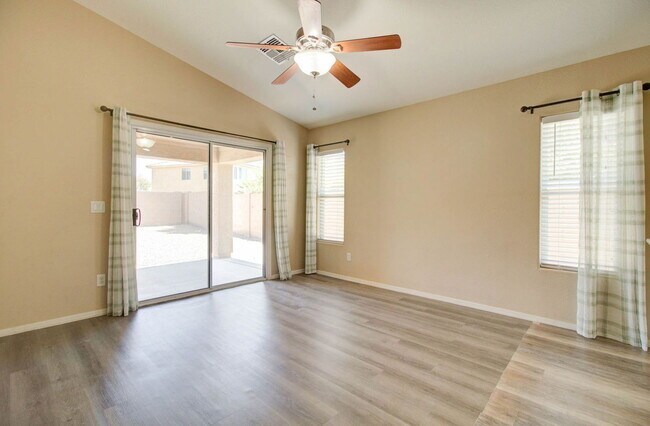 Building Photo - 41375 W Cahill Dr