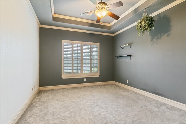 Building Photo - 22 Post Shadow Estate Dr