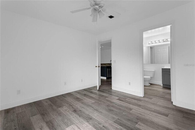 Building Photo - 7618 Pissarro Dr
