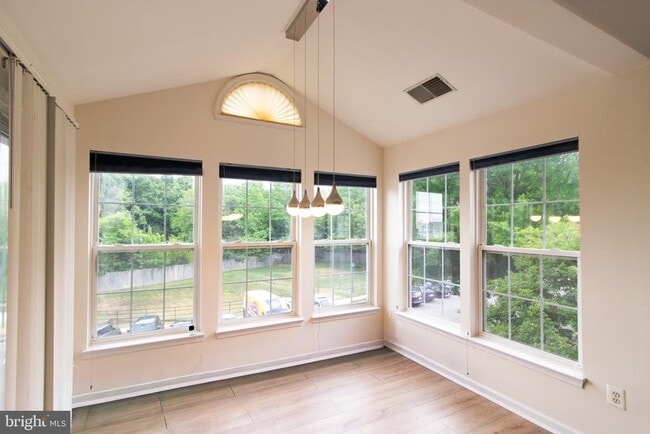 Building Photo - 7505 Calderon Ct