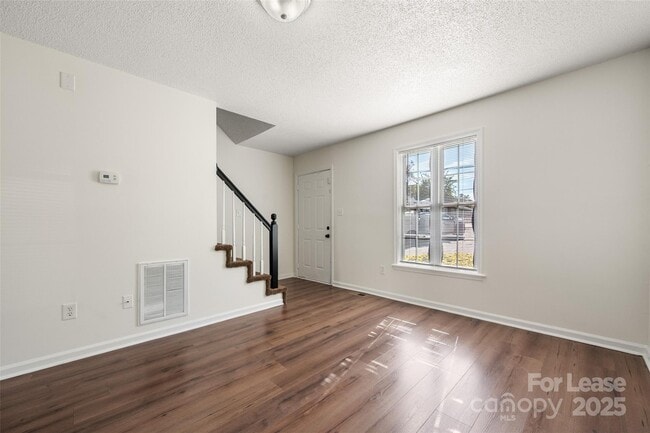 Building Photo - 608 Bethpage Rd