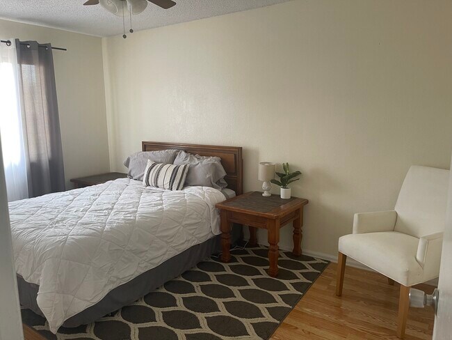 Building Photo - 615 Virginia Ct