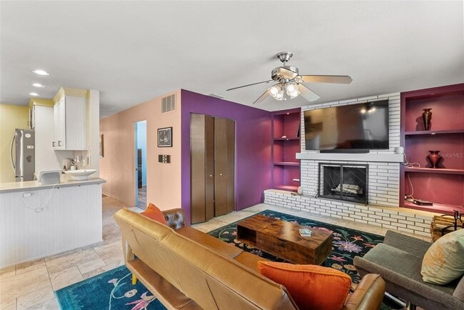 Building Photo - 1191 87th Ave N