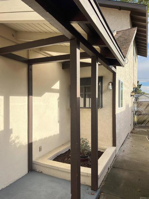 Building Photo - 4054 Mt Barnard Ave