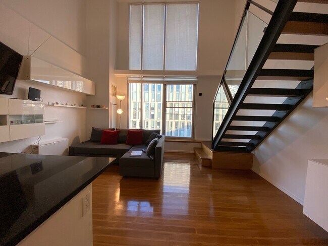 Building Photo - 1 Earhart St