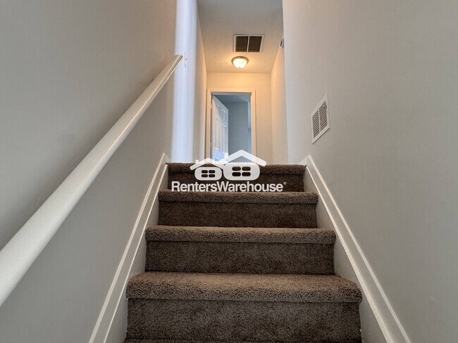 Building Photo - 4850 N Bridges Dr