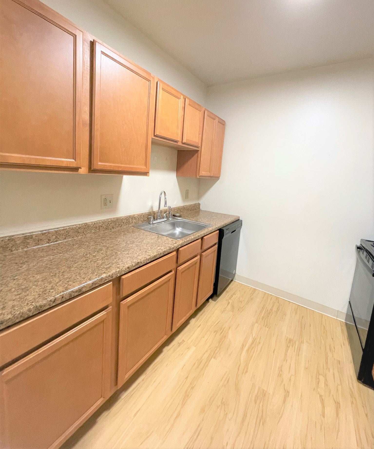 Building Photo - 6350 Forward Ave