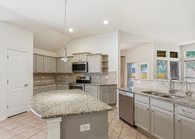 Building Photo - Charming 3-Bedroom Home with 2 Full Baths in Cibolo, TX