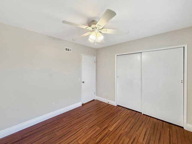 Building Photo - Charming & Spacious 3BD/2BA House in Clair...