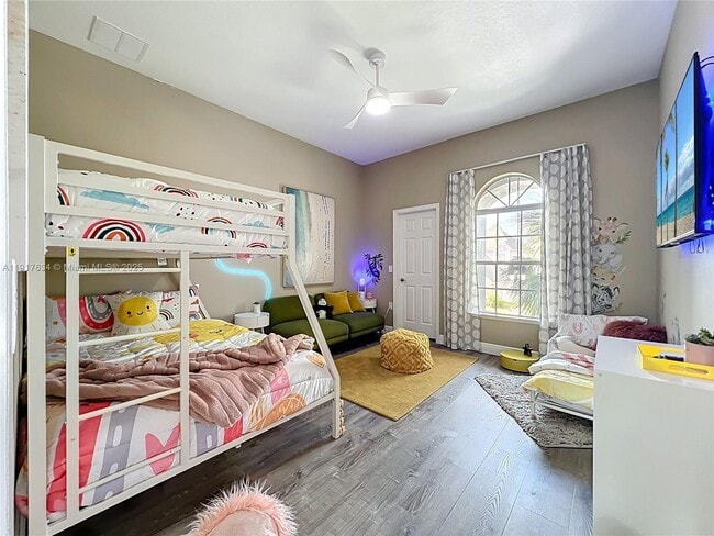 Building Photo - 13430 Meadow Bay Loop