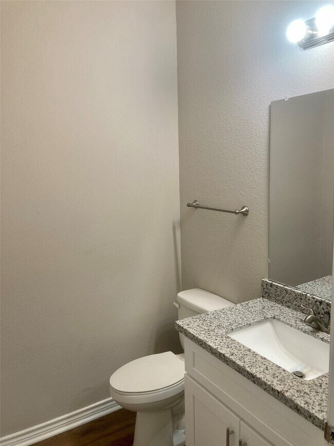 Building Photo - 2809 Winnie St