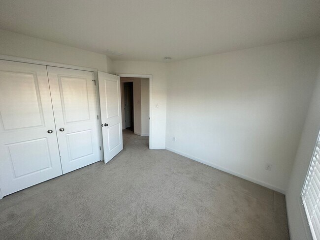 Building Photo - 11419 Hayloft Ln