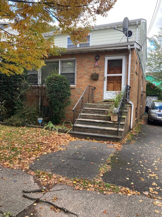 Primary Photo - 253 N 15th St