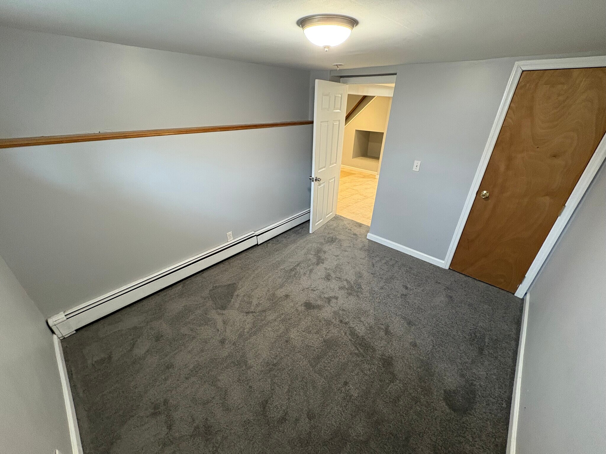 Building Photo - 9 Hillcrest Dr