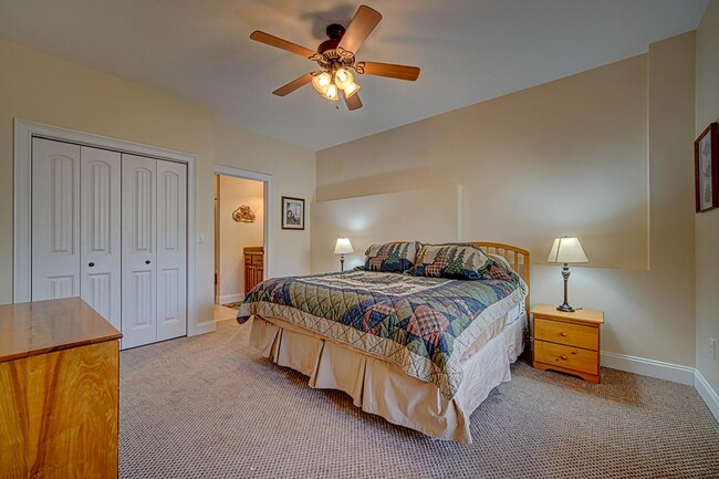 Building Photo - 329 Arrowood Pointe