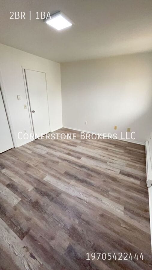 Building Photo - 624 Maple St