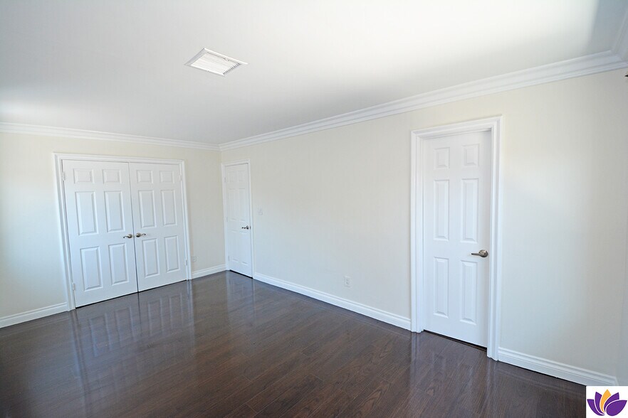 Building Photo - 23701 Bessemer St