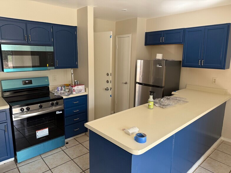 Building Photo - 9314 Whisper Pt