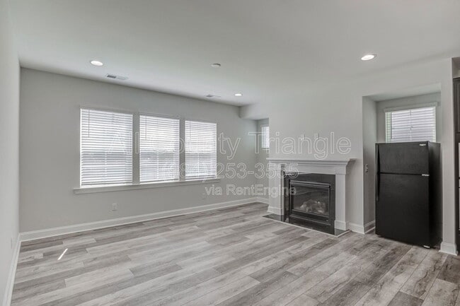 Building Photo - 1101 Premier Key Dr