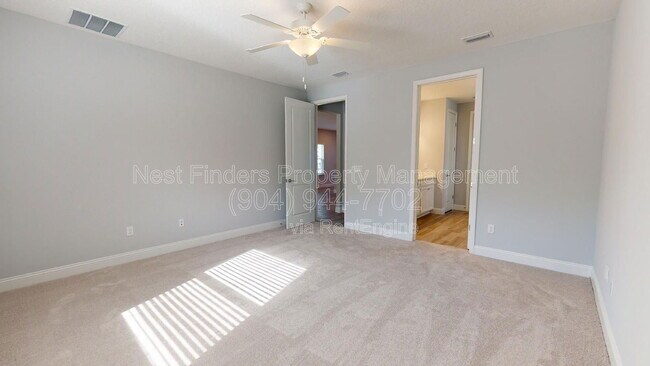 Building Photo - 307 Killarney Ave