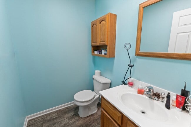 Building Photo - 3 Bedroom 1 1/2 Bath Home for Rent in Charlestown Indiana