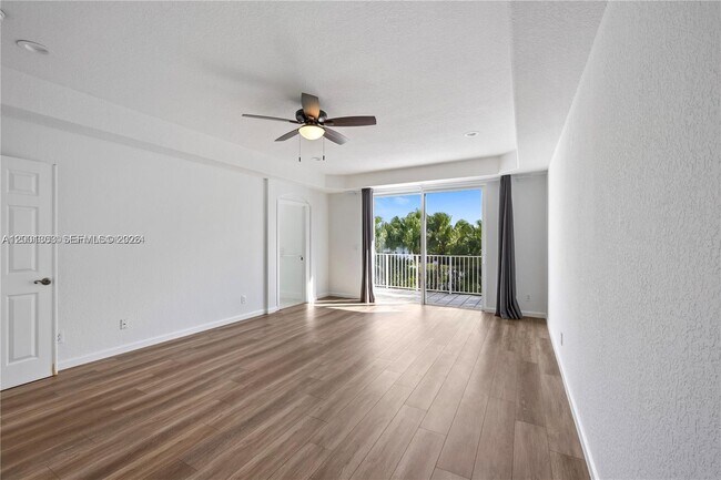 Building Photo - 16449 SW 84th Pl