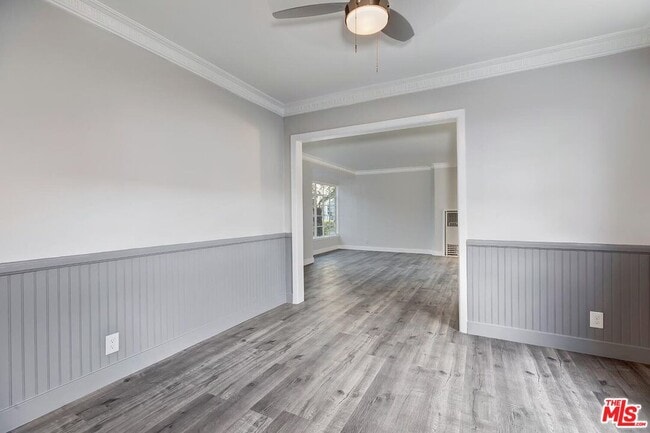 Building Photo - 5022 Clinton St