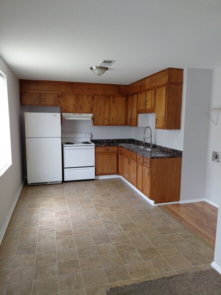 Building Photo - 4008 Hutson Ave