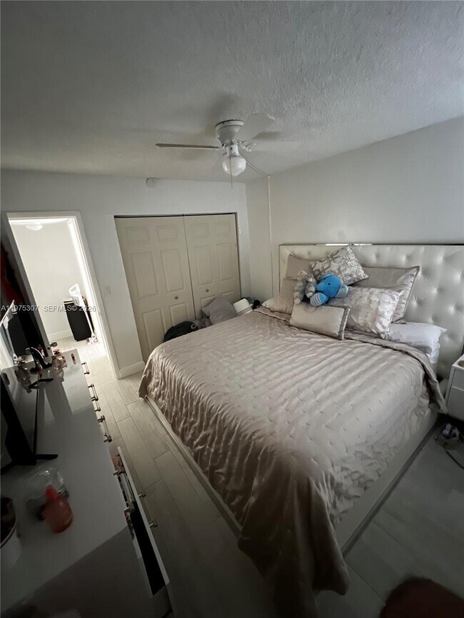 Building Photo - 7610 Stirling Rd