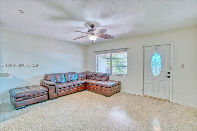 Building Photo - 120 Coquina St