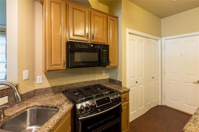 Building Photo - 609 Regency Dr