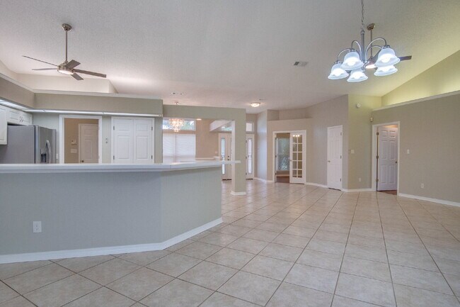 Building Photo - Spacious 4-Bedroom Cantonment Home with Sc...