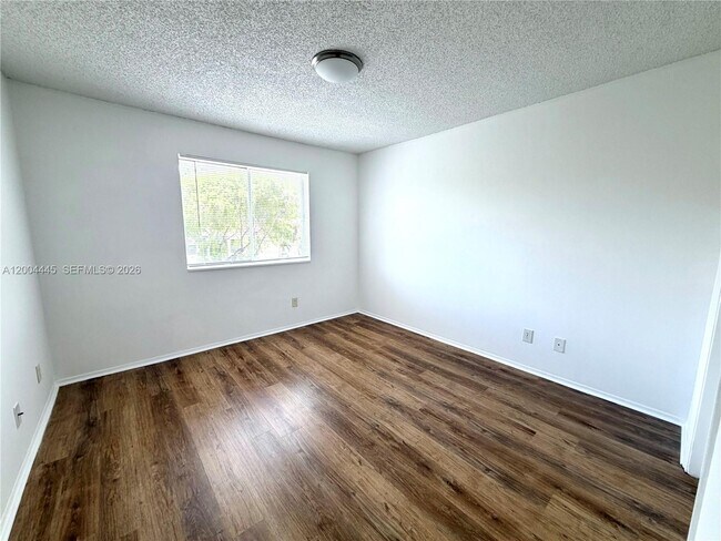 Building Photo - 15771 SW 104th Terrace