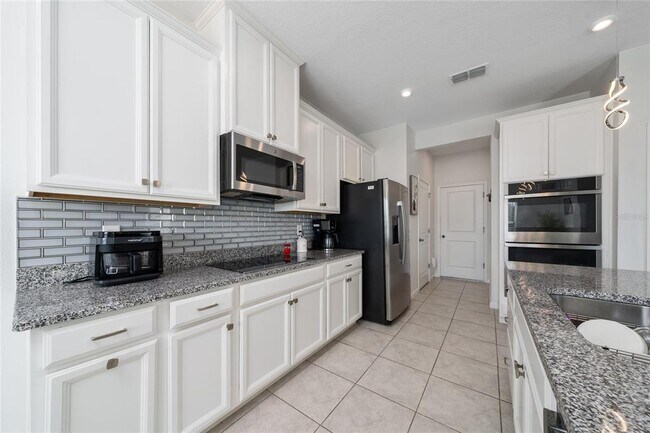 Building Photo - 3173 Armstrong Spring Dr