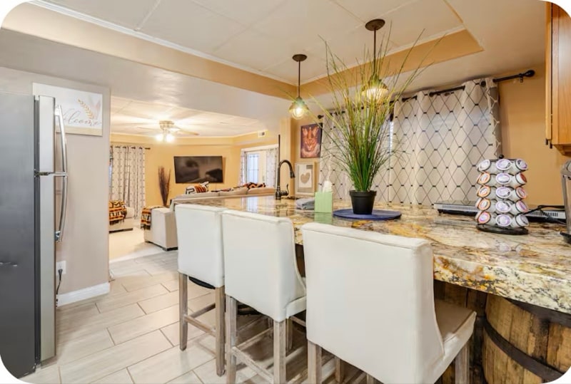 Primary Photo - 488 Lana Ct