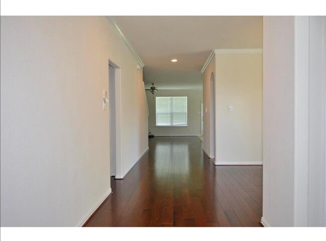 Building Photo - 13743 McKinney Creek Ln