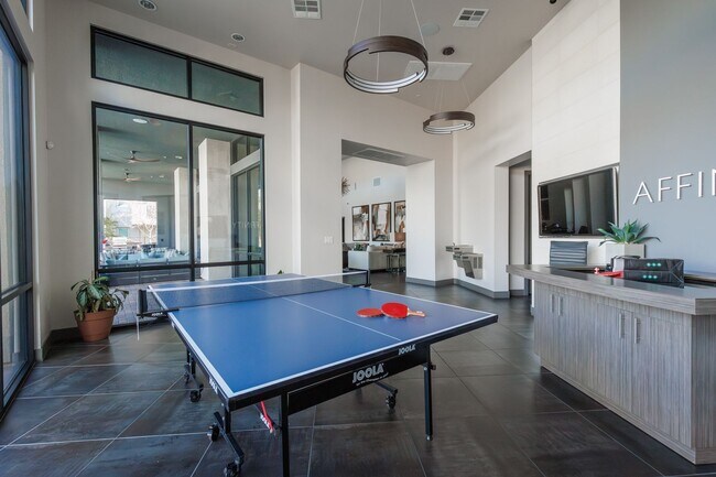 Building Photo - First floor unit in luxury gated Summerlin...